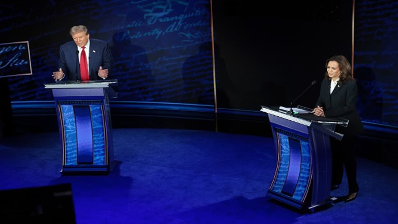 അമേരിക്കൻ വിധിയെഴുത്ത് ബുധനാഴ്ച, സ്വിങ് സ്റ്റേറ്റുകൾ കേന്ദ്രീകരിച്ച് പ്രചാരണം, വാക്പോരും സർവേഫലവും ഇഞ്ചോടിഞ്ച് അമേരിക്കൻ വിധിയെഴുത്ത് ബുധനാഴ്ച, സ്വിങ് സ്റ്റേറ്റുകൾ കേന്ദ്രീകരിച്ച് പ്രചാരണം, വാക്പോരും സർവേഫലവും ഇഞ്ചോടിഞ്ച്