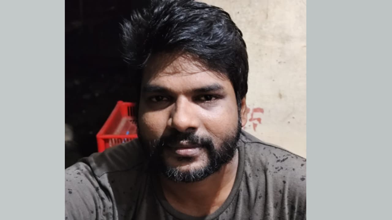 സൈക്കിളും ബാഗും കരയിൽ, കനാലിൽ യുവാവിനെ മരിച്ചനിലയിൽ കണ്ടെത്തി; കാല് തെറ്റി വീണതെന്ന് സംശയം