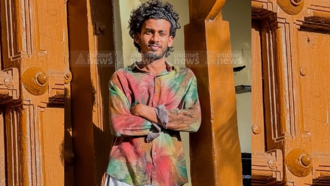 മണ്റോ തുരുത്തിൽ അപകടം; പാലത്തിന് സമീപം കുളിക്കുന്നതിനിടെ യുവാവ് മുങ്ങി മരിച്ചു മണ്റോ തുരുത്തിൽ അപകടം; പാലത്തിന് സമീപം കുളിക്കുന്നതിനിടെ യുവാവ് മുങ്ങി മരിച്ചു