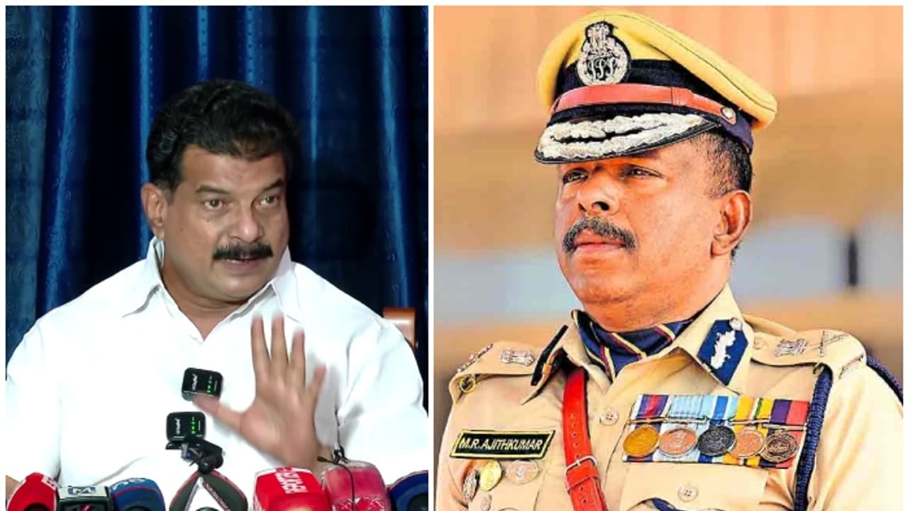 'സ്പോട്ടില് സസ്പെന്ഡ് ചെയ്യേണ്ട എഡിജിപിയെ താലത്തില് കൊണ്ടു നടക്കുന്നു', മുഖ്യമന്ത്രിക്കെതിരെ അന്വര് 'സ്പോട്ടില് സസ്പെന്ഡ് ചെയ്യേണ്ട എഡിജിപിയെ താലത്തില് കൊണ്ടു നടക്കുന്നു', മുഖ്യമന്ത്രിക്കെതിരെ അന്വര്