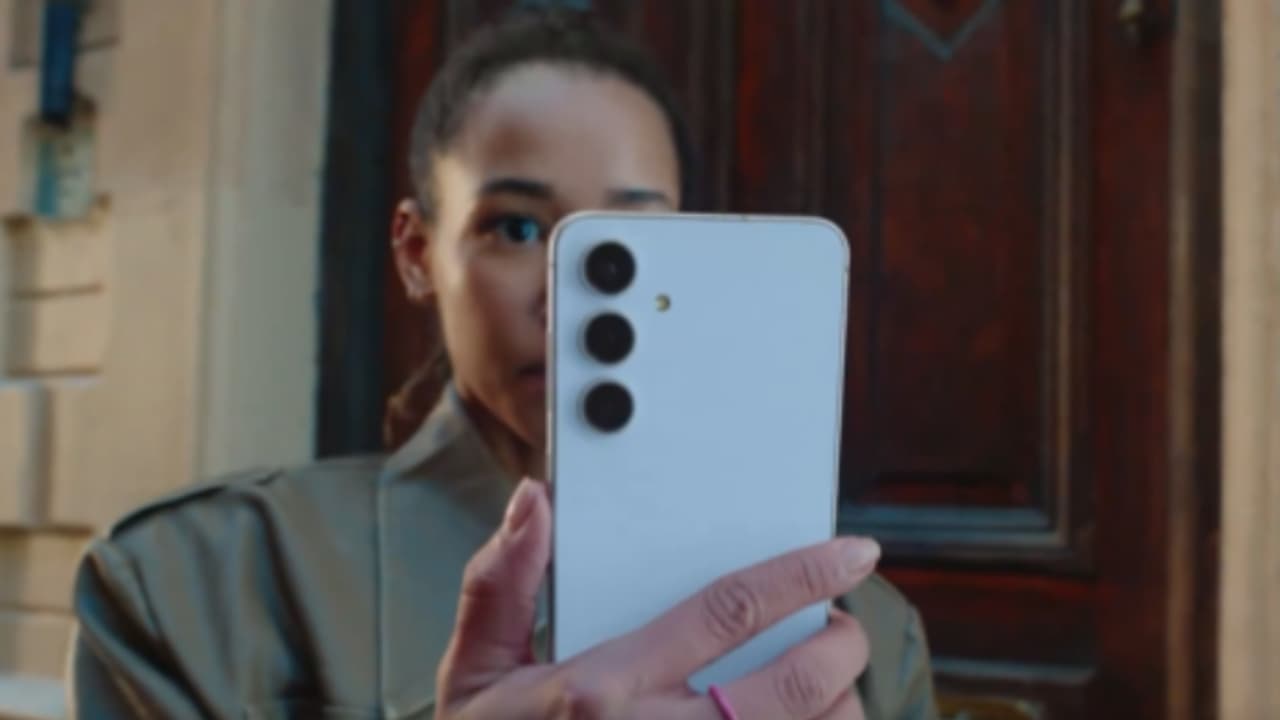 കരുത്തുറ്റ ചിപ്പ്, എഐ, ചിത്രങ്ങളും വീഡിയോകളും തകര്‍ക്കും; വന്നു സാംസങ് ഗ്യാലക്‌സി എസ്‌24 എഫ്‌ഇ 