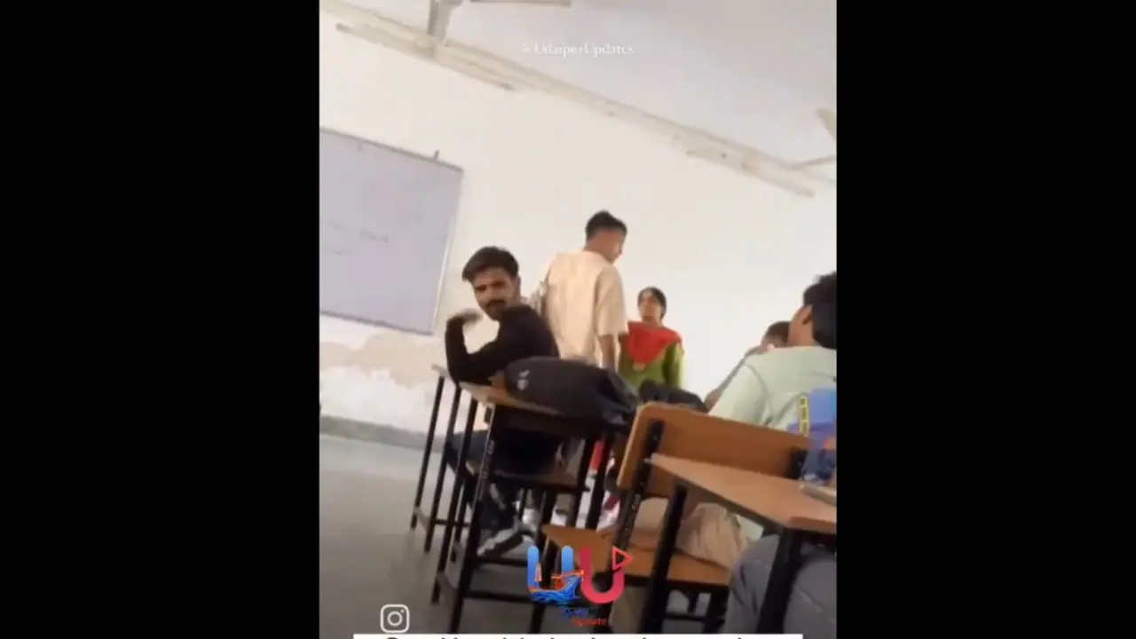 'Mere papa collector ke sath baithte hai': Student threatens professor when asked to come on time (WATCH) 'Mere papa collector ke sath baithte hai': Student threatens professor when asked to come on time (WATCH)