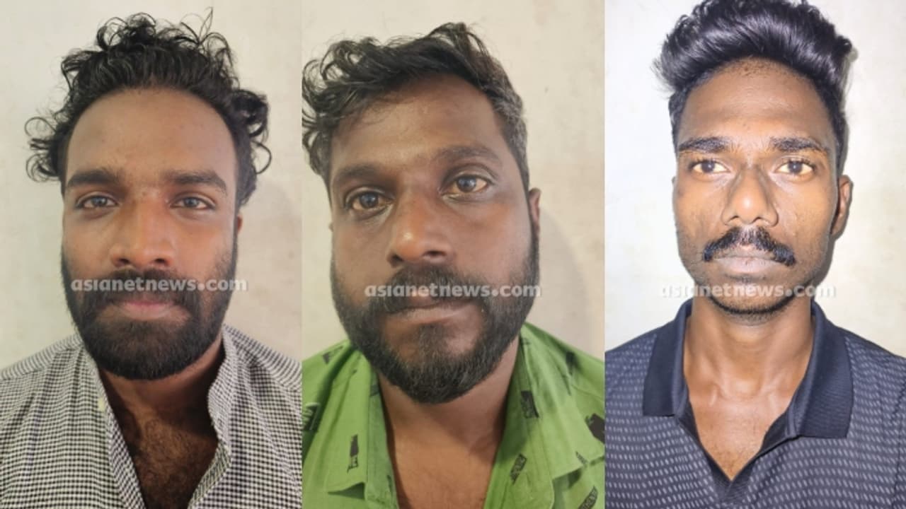 രഹസ്യവിവരത്തെ തുടർന്ന് വര്ക്കലയിൽ പൊലീസ് പരിശോധന; സിനിമ പ്രവര്ത്തകരാണെന്ന് യുവാക്കൾ, എംഡിഎംഎയുമായി പിടിയിൽ രഹസ്യവിവരത്തെ തുടർന്ന് വര്ക്കലയിൽ പൊലീസ് പരിശോധന; സിനിമ പ്രവര്ത്തകരാണെന്ന് യുവാക്കൾ, എംഡിഎംഎയുമായി പിടിയിൽ