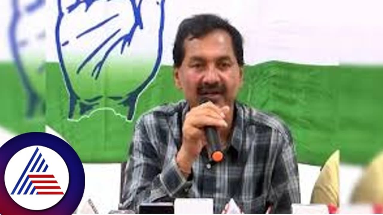 ಸ್ನೇಹಮಯಿ ಕೃಷ್ಣ ಒಬ್ಬ ಬ್ಲ್ಯಾಕ್ಮೇಲರ್, ರೌಡಿ ಶೀಟರ್: ಕಾಂಗ್ರೆಸ್ ವಕ್ತಾರ ಎಂ ಲಕ್ಷ್ಮಣ್ ಸ್ನೇಹಮಯಿ ಕೃಷ್ಣ ಒಬ್ಬ ಬ್ಲ್ಯಾಕ್ಮೇಲರ್, ರೌಡಿ ಶೀಟರ್: ಕಾಂಗ್ರೆಸ್ ವಕ್ತಾರ ಎಂ ಲಕ್ಷ್ಮಣ್