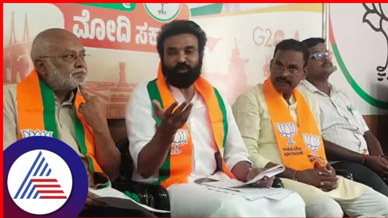 ಭ್ರಷ್ಟಾಚಾರ ಆರೋಪ ಹೊತ್ತ ಸಿದ್ದರಾಮಯ್ಯ ರಾಜೀನಾಮೆ ನೀಡಿ ತನಿಖೆ ಎದುರಿಸಲಿ: ರಾಮುಲು