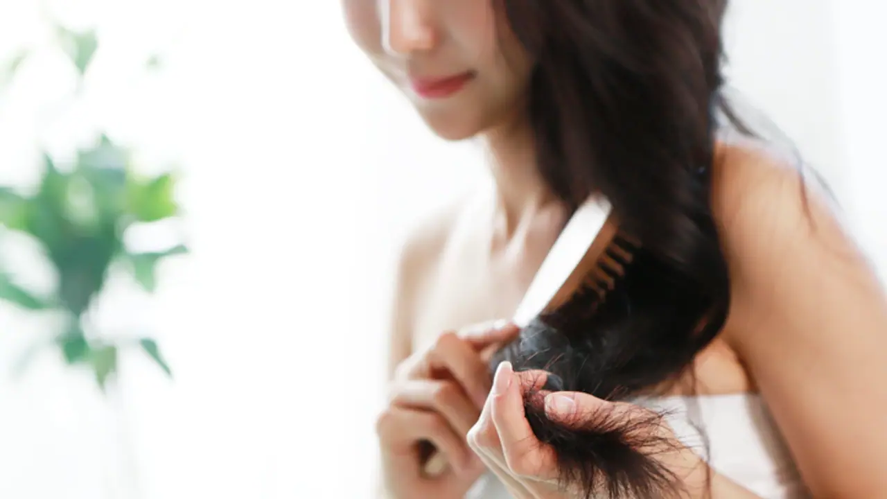 5 Effective DIY Hair Packs to Stop Hair Fall