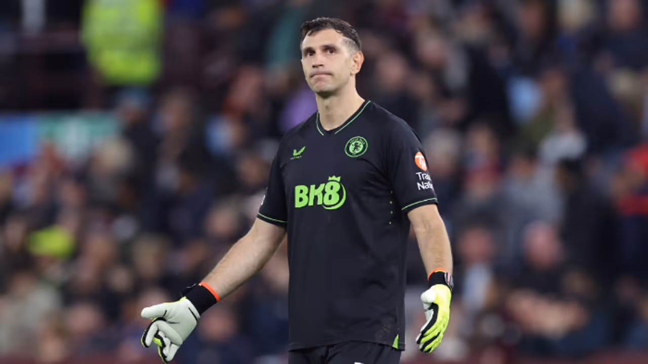 FIFA suspends Argentina goalkeeper Emiliano Martinez for two World Cup qualifiers FIFA suspends Argentina goalkeeper Emiliano Martinez for two World Cup qualifiers