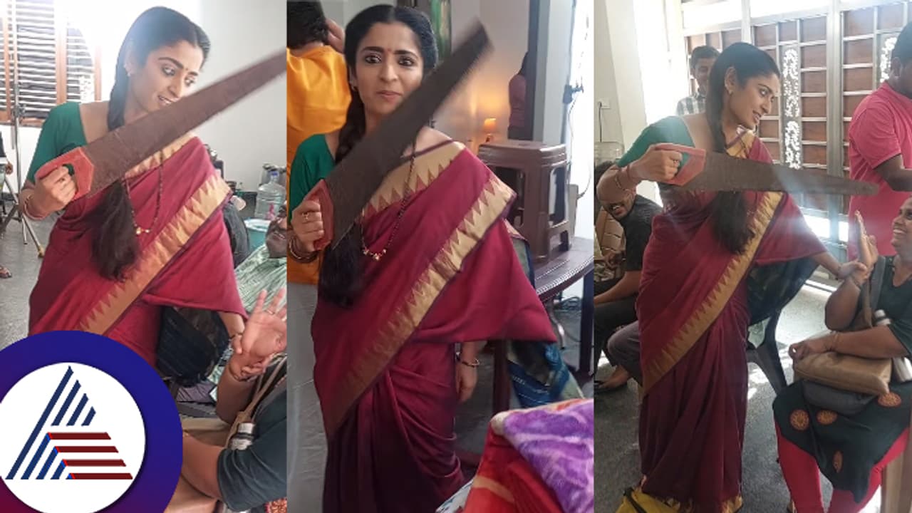 ಕೈಯಲ್ಲಿ ಗರಗಸ ಹಿಡಿದು ಶ್ರೇಷ್ಠಾಳನ್ನು ಕೊಲ್ಲಲು ಹೊರಟ ಭಾಗ್ಯ: ವಿಡಿಯೋ ನೋಡಿ ಅಭಿಮಾನಿಗಳ ಸಪೋರ್ಟ್! ಕೈಯಲ್ಲಿ ಗರಗಸ ಹಿಡಿದು ಶ್ರೇಷ್ಠಾಳನ್ನು ಕೊಲ್ಲಲು ಹೊರಟ ಭಾಗ್ಯ: ವಿಡಿಯೋ ನೋಡಿ ಅಭಿಮಾನಿಗಳ ಸಪೋರ್ಟ್!