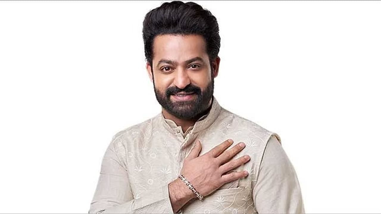 ఎన్టీఆర్ గ్యారేజ్, ప్లాప్ దర్శకులకు హిట్స్ ఇవ్వ బడును! ఎన్టీఆర్ గ్యారేజ్, ప్లాప్ దర్శకులకు హిట్స్ ఇవ్వ బడును!