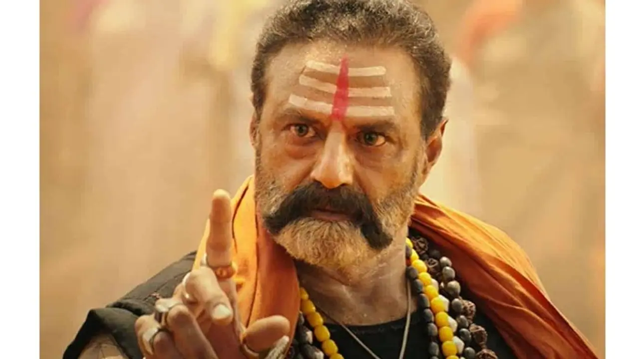 నేను అభిమన్యుడి టైపు..అభిమానులని కొట్టడంపై బాలయ్య రియాక్షన్, ఇదేం సమాధానం బాబోయ్ నేను అభిమన్యుడి టైపు..అభిమానులని కొట్టడంపై బాలయ్య రియాక్షన్, ఇదేం సమాధానం బాబోయ్