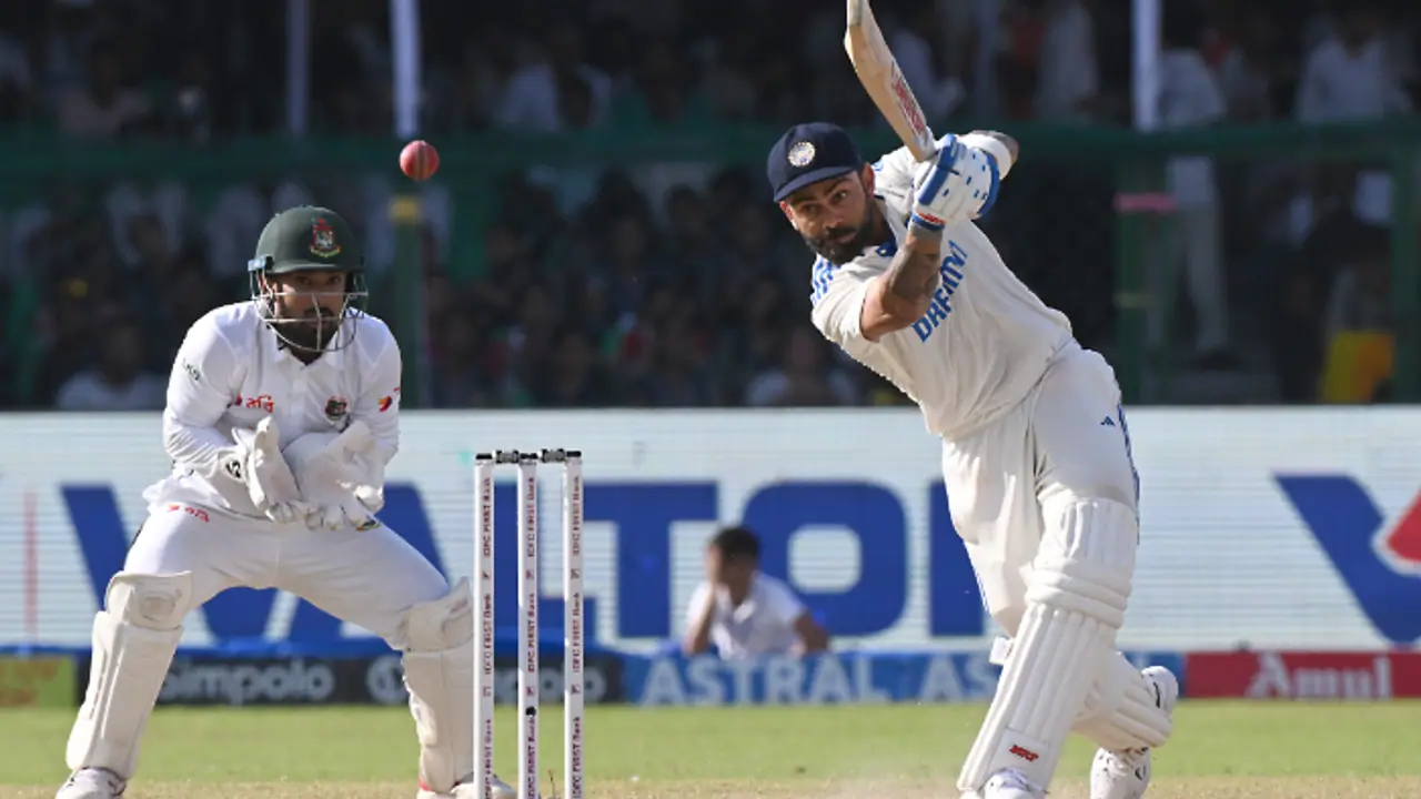 ಅಂತಾರಾಷ್ಟ್ರೀಯ ಕ್ರಿಕೆಟ್ನಲ್ಲಿ ಅತಿವೇಗವಾಗಿ 27,000 ರನ್ ಚಚ್ಚಿದ ಕಿಂಗ್ ಕೊಹ್ಲಿ; ಕ್ರಿಕೆಟ್ ದೇವರ ರೆಕಾರ್ಡ್ ನುಚ್ಚುನೂರು! ಅಂತಾರಾಷ್ಟ್ರೀಯ ಕ್ರಿಕೆಟ್ನಲ್ಲಿ ಅತಿವೇಗವಾಗಿ 27,000 ರನ್ ಚಚ್ಚಿದ ಕಿಂಗ್ ಕೊಹ್ಲಿ; ಕ್ರಿಕೆಟ್ ದೇವರ ರೆಕಾರ್ಡ್ ನುಚ್ಚುನೂರು!