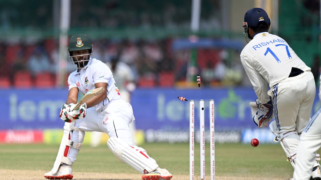 ജയിക്കാൻ 2 ദിവസം തന്നെ ധാരാളം; അഞ്ചാം ദിനം തകർന്നടിഞ്ഞ് ബംഗ്ലാദേശ്; കാൺപൂർ ടെസ്റ്റിൽ വിജയത്തിനരികെ ഇന്ത്യ ജയിക്കാൻ 2 ദിവസം തന്നെ ധാരാളം; അഞ്ചാം ദിനം തകർന്നടിഞ്ഞ് ബംഗ്ലാദേശ്; കാൺപൂർ ടെസ്റ്റിൽ വിജയത്തിനരികെ ഇന്ത്യ