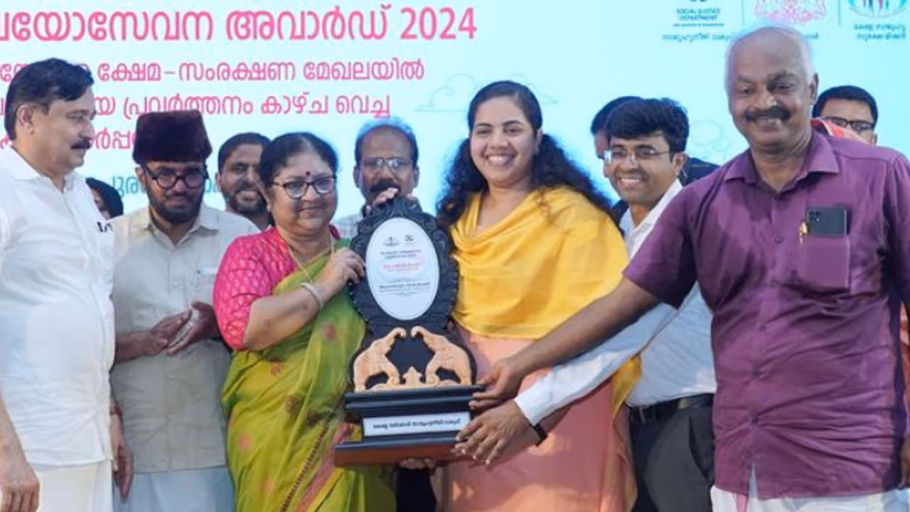 സംസ്ഥാന സര്ക്കാർ വയോസേവന പുരസ്കാരം തിരുവനന്തപുരം കോര്പ്പറേഷന് സംസ്ഥാന സര്ക്കാർ വയോസേവന പുരസ്കാരം തിരുവനന്തപുരം കോര്പ്പറേഷന്