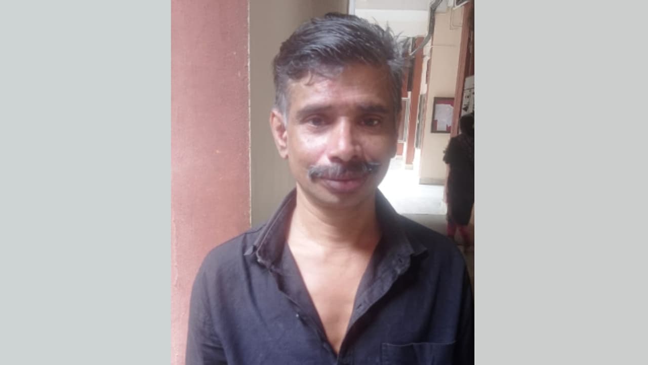 ദൃക്സാക്ഷിയില്ല, മൺകൂന വഴിത്തിരിവായി, 65കാരിയെ കഴുത്തിന് കുത്തിക്കൊലപ്പെടുത്തിയ 47കാരന് 37 വര്‍ഷം തടവും പിഴയും