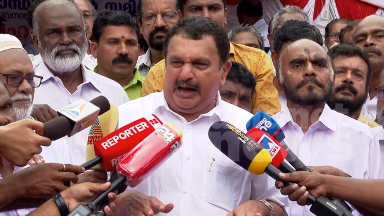 സൂര്യനും ചന്ദ്രനുമല്ല, കറുത്ത മേഘമായി പിണറായി മാറി; അഭിമുഖ വിവാദത്തില് മുഖ്യമന്ത്രിക്കെതിരെ കെ മുരളീധരന് സൂര്യനും ചന്ദ്രനുമല്ല, കറുത്ത മേഘമായി പിണറായി മാറി; അഭിമുഖ വിവാദത്തില് മുഖ്യമന്ത്രിക്കെതിരെ കെ മുരളീധരന്