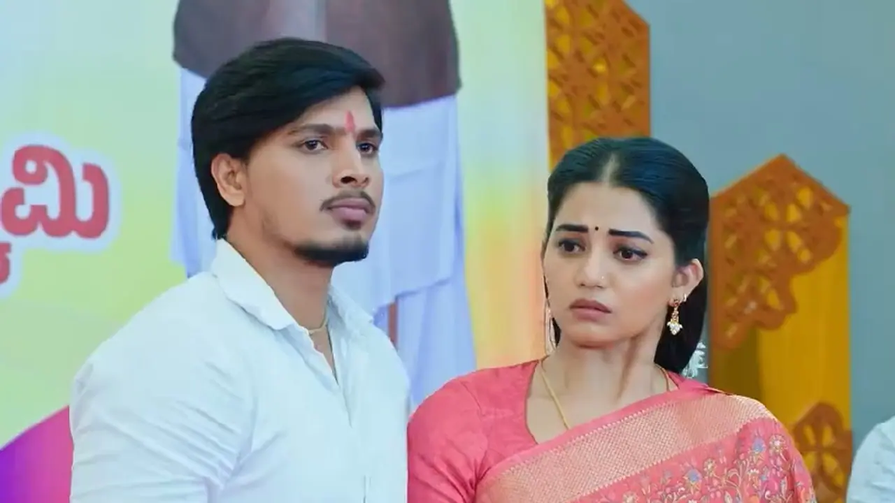  ಲಕ್ಷ್ಮೀ ನಿವಾಸದಲ್ಲಿ ಭಾವನಾಗೆ ಶಾಕ್! ಬೆಳದಿಂಗಳ ಹುಡುಗ ಗೌಡ್ರೇ ಸಿದ್ದೇಗೌಡ್ರು ಅಂತ ಗೊತ್ತಾದಾಗ ಅವಳ ರಿಯಾಕ್ಷನ್ ಏನು?