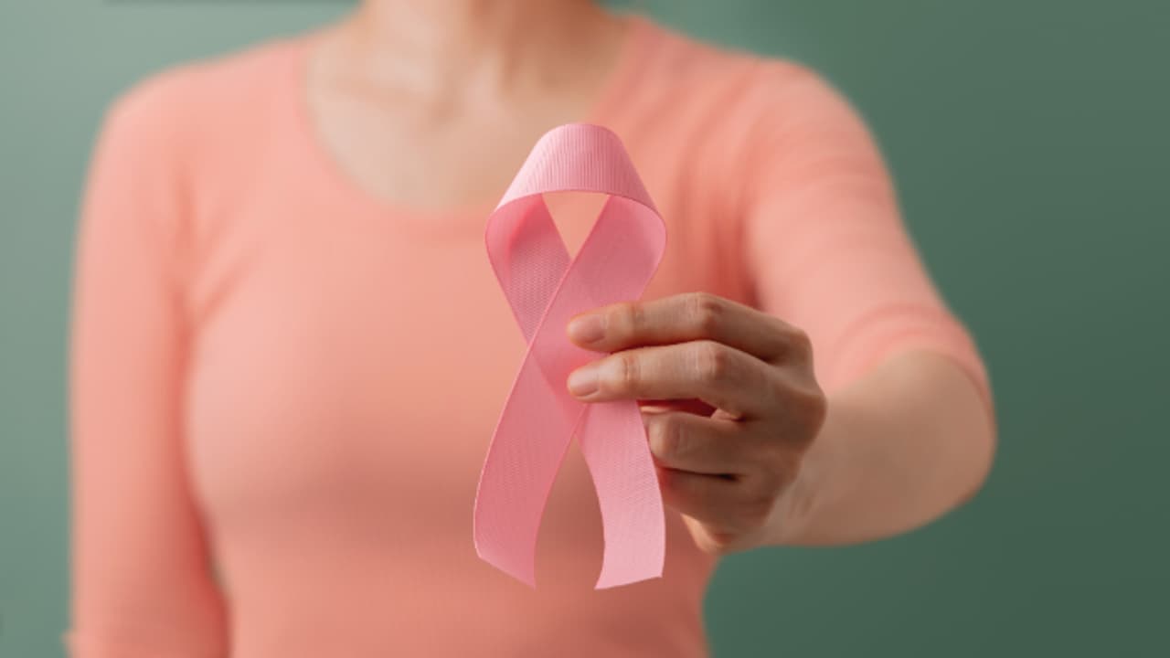 സ്തനാര്ബുദം കണ്ടെത്താന് എഐ; ഏഴ് ലക്ഷത്തോളം വനിതകളെ പങ്കെടുപ്പിച്ച് ലോകത്തെ ഏറ്റവും വലിയ പരീക്ഷണത്തിന് യുകെ സ്തനാര്ബുദം കണ്ടെത്താന് എഐ; ഏഴ് ലക്ഷത്തോളം വനിതകളെ പങ്കെടുപ്പിച്ച് ലോകത്തെ ഏറ്റവും വലിയ പരീക്ഷണത്തിന് യുകെ