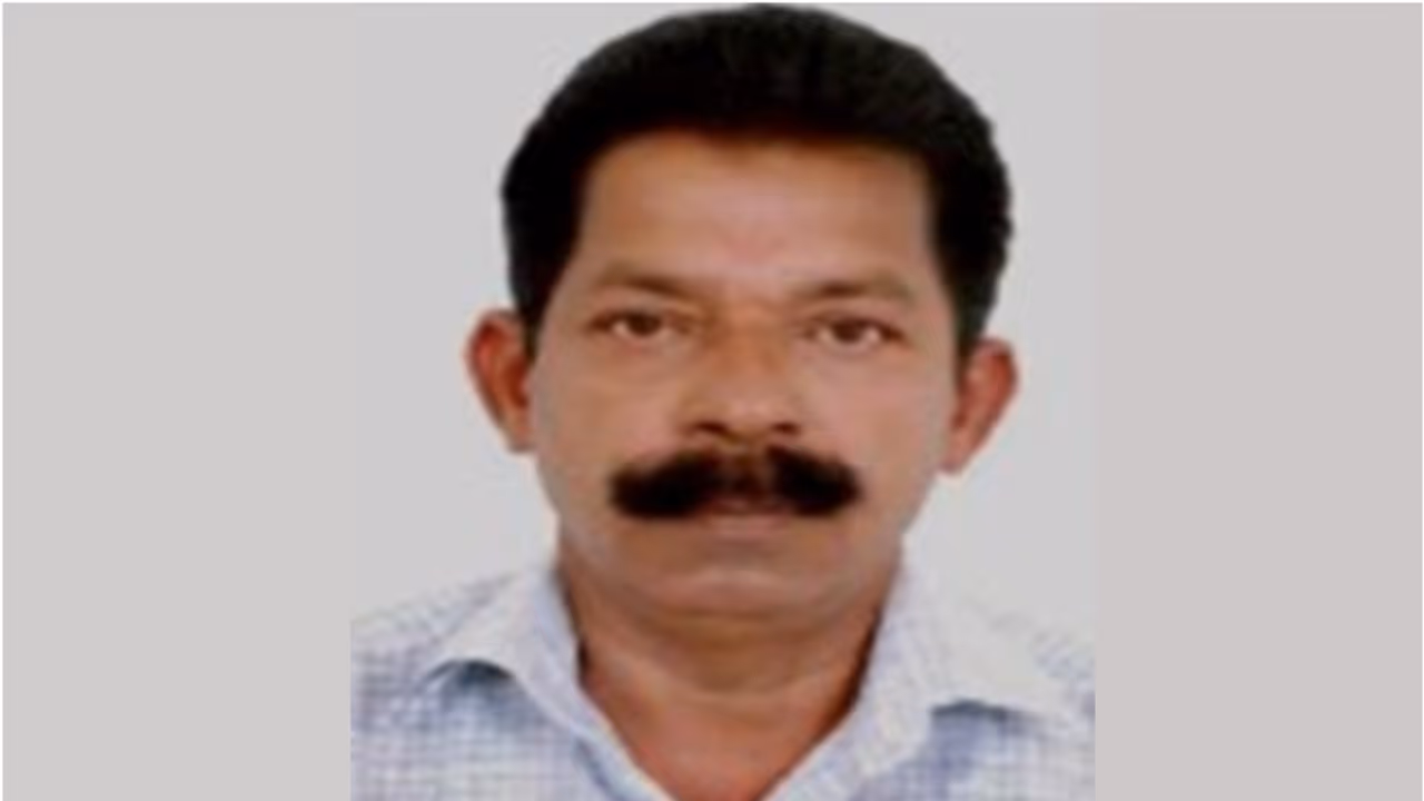 റിയാദിൽ മരിച്ച മലയാളിയുടെ മൃതദേഹം നാട്ടിലെത്തിച്ച് സംസ്കരിച്ചു റിയാദിൽ മരിച്ച മലയാളിയുടെ മൃതദേഹം നാട്ടിലെത്തിച്ച് സംസ്കരിച്ചു