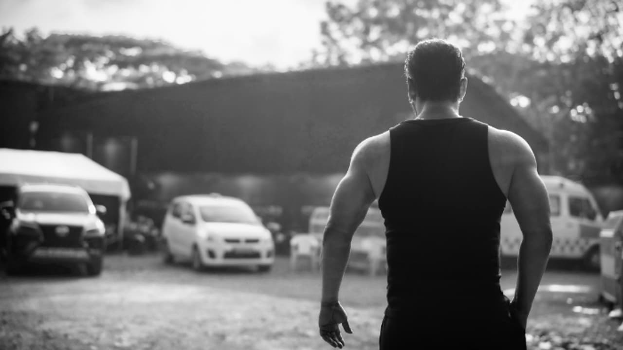 കരിയറിലെ ആദ്യ 200 കോടി ക്ലബ്ബ് സംവിധായകനൊപ്പം സല്മാന് വീണ്ടും; 10 വര്ഷത്തിന് വരുന്നത് ഒരു വമ്പന് ചിത്രം കരിയറിലെ ആദ്യ 200 കോടി ക്ലബ്ബ് സംവിധായകനൊപ്പം സല്മാന് വീണ്ടും; 10 വര്ഷത്തിന് വരുന്നത് ഒരു വമ്പന് ചിത്രം