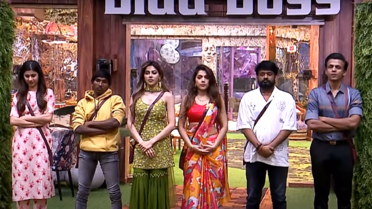 മറാത്തി ബിഗ് ബോസിലും ഫിനാലെയ്ക്ക് തൊട്ടുമുന്പ് ട്വിസ്റ്റ്! ടൈറ്റില് വിജയി ഞായറാഴ്ച, സമ്മാനത്തുക എത്ര? മറാത്തി ബിഗ് ബോസിലും ഫിനാലെയ്ക്ക് തൊട്ടുമുന്പ് ട്വിസ്റ്റ്! ടൈറ്റില് വിജയി ഞായറാഴ്ച, സമ്മാനത്തുക എത്ര?