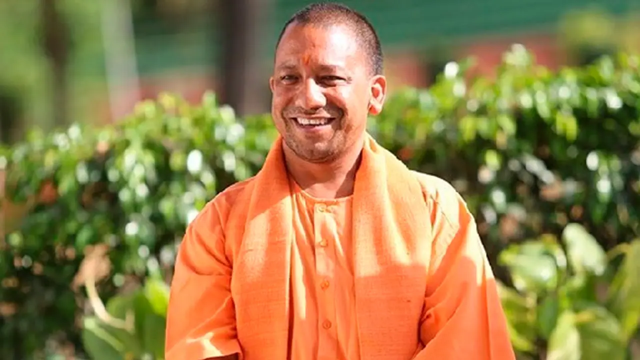 CM Yogi reviews development projects and law and order in Balrampur