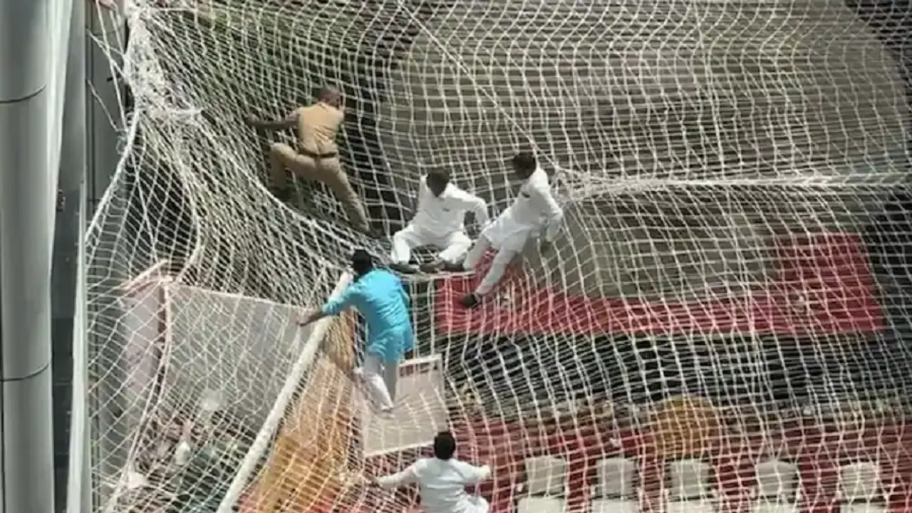 ಮಹಾರಾಷ್ಟ್ರ ವಿಧಾನಸೌಧದ 3ನೇ ಮಹಡಿಯಿಂದ ಜಿಗಿದು ಉಪಸ್ಪೀಕರ್, ಸಂಸದನಿಂದ ಹೈಡ್ರಾಮಾ!