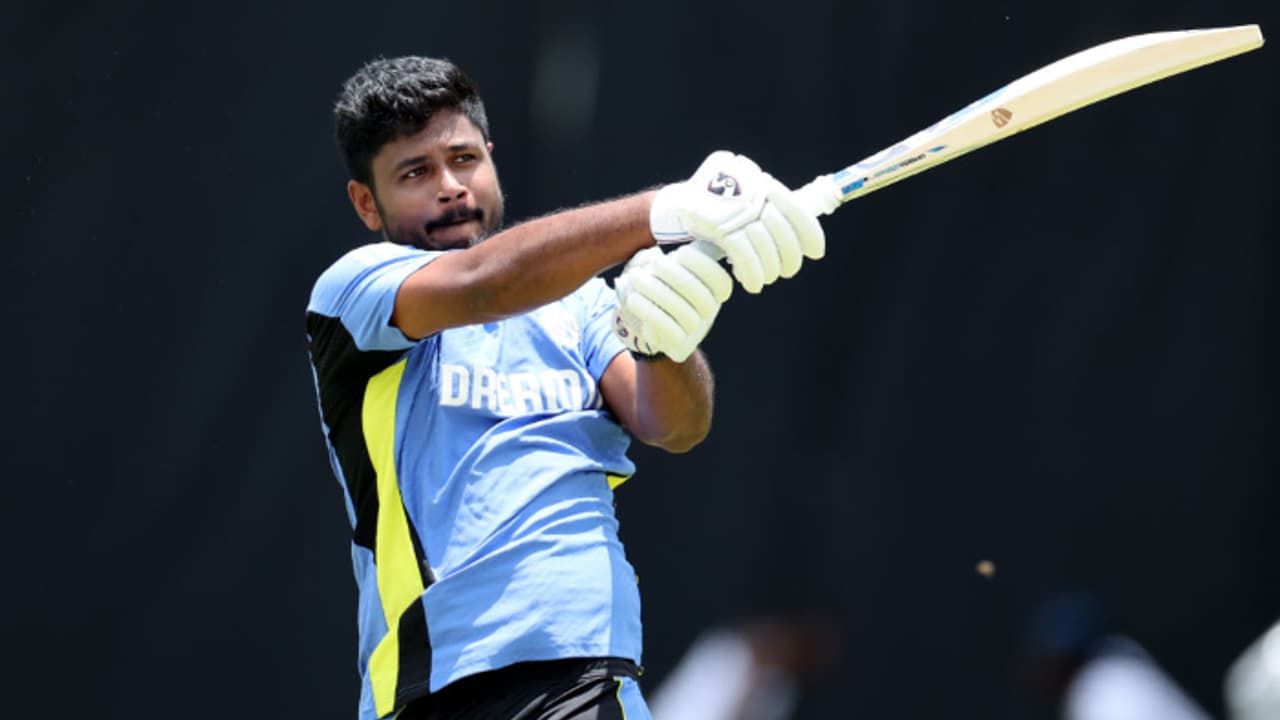 സഞ്ജു ഓപ്പണർ, വെടിക്കെട്ടൊരുക്കാൻ കൂടെ അഭിഷേക് ശർമ; ബംഗ്ലാദേശിനെതിരായ ആദ്യ ടി20ക്കുള്ള ഇന്ത്യയുടെസാധ്യതാ ടീം