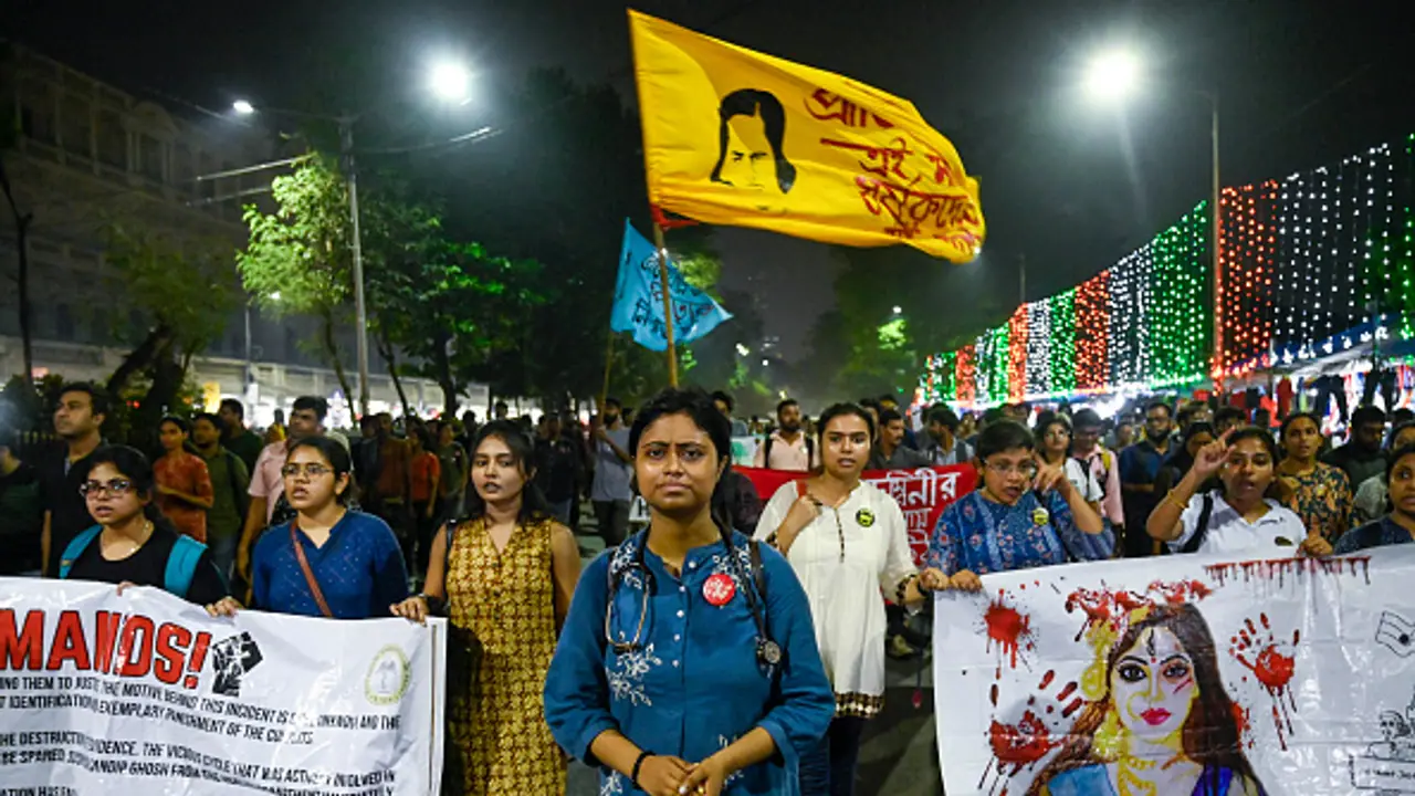 Senior Doctors at Calcutta Medical threaten mass resignation in solidarity with juniors