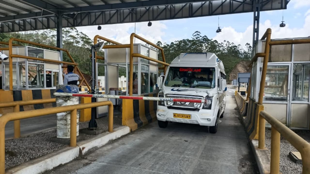 ഇടുക്കിയിൽ ആദ്യത്തേത്, കൊച്ചി ധനുഷ്‌കോടി ദേശീയപാതയിൽ ടോൾ പ്ലാസ, 20 കിലോ മീറ്ററിനകത്തെ താമസക്കാര്‍ക്ക് പാസ്