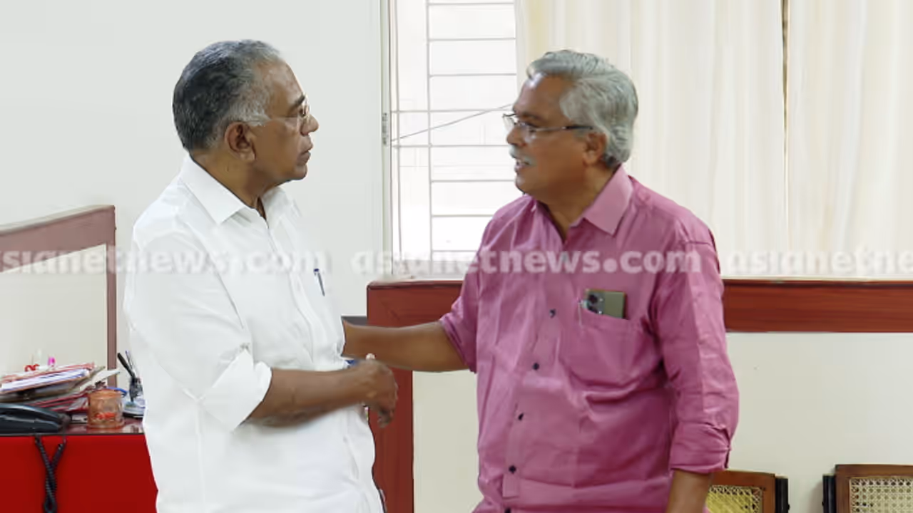 എഡിജിപി വിവാദം മുൻനിർത്തി സിപിഐയിൽ പാർട്ടി പിടിക്കാൻ നീക്കം; പടയൊരുക്കം തിരിച്ചറിഞ്ഞ് തടയിട്ട് ബിനോയ് വിശ്വം എഡിജിപി വിവാദം മുൻനിർത്തി സിപിഐയിൽ പാർട്ടി പിടിക്കാൻ നീക്കം; പടയൊരുക്കം തിരിച്ചറിഞ്ഞ് തടയിട്ട് ബിനോയ് വിശ്വം