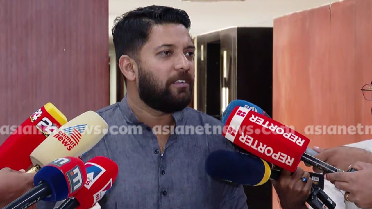 ഷാഫി പറമ്പിൽ ശൈലി മാറ്റണമെന്ന് കോണ്ഗ്രസ് നേതൃത്വം; സ്വന്തം നിലയിലുള്ള പ്രചാരണം ഇനി വേണ്ടെന്ന് നിർദേശം ഷാഫി പറമ്പിൽ ശൈലി മാറ്റണമെന്ന് കോണ്ഗ്രസ് നേതൃത്വം; സ്വന്തം നിലയിലുള്ള പ്രചാരണം ഇനി വേണ്ടെന്ന് നിർദേശം