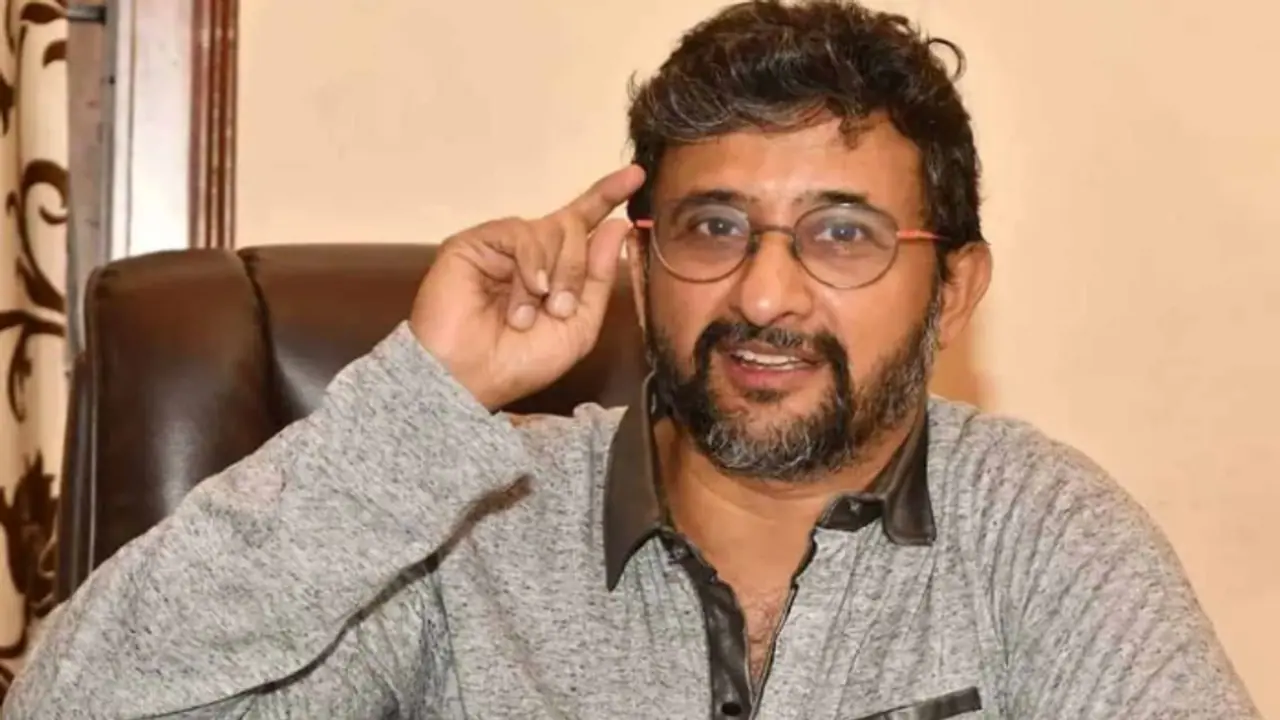 డైరెక్టర్ తేజకు జాతీయ అవార్డు డైరెక్టర్ తేజకు జాతీయ అవార్డు