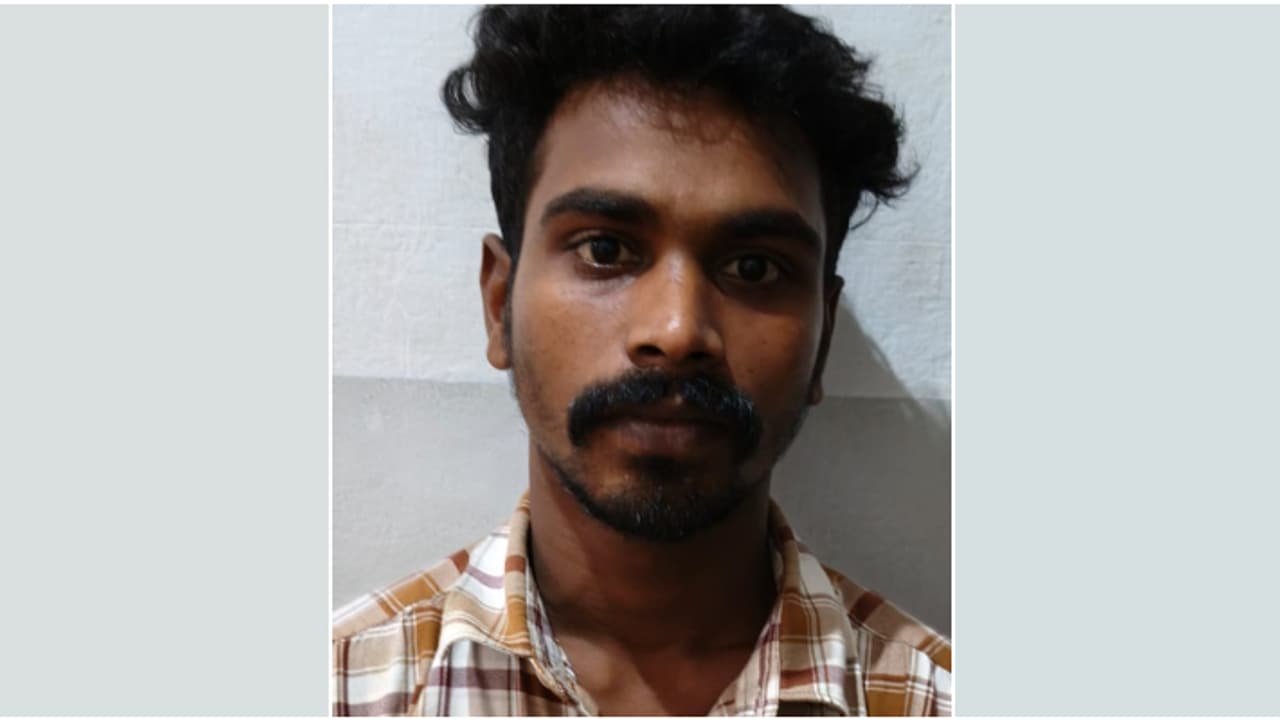 കടയ്ക്കാവൂരിൽ യുവതിക്ക് നേരെ ലൈംഗിക അതിക്രമം; കൊലപാതകശ്രമക്കേസ് പ്രതി അറസ്റ്റിൽ കടയ്ക്കാവൂരിൽ യുവതിക്ക് നേരെ ലൈംഗിക അതിക്രമം; കൊലപാതകശ്രമക്കേസ് പ്രതി അറസ്റ്റിൽ