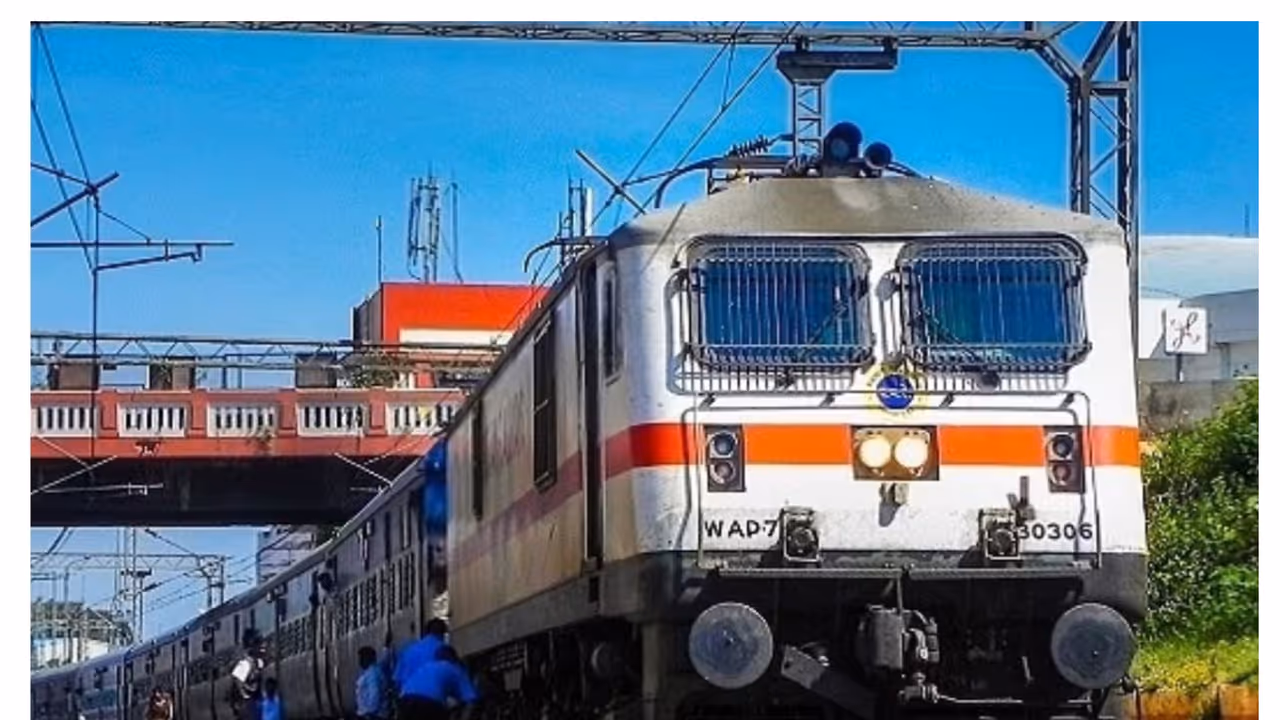 ರಸ್ತೆ ಕೆಳ ಸೇತುವೆ ಕಾಮಗಾರಿ, ಈ ಭಾಗದ ಹಲವು ರೈಲುಗಳು ರದ್ದು, ಭಾಗಶಃ ರದ್ದು!