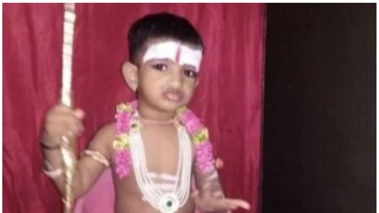 കേക്ക് കഴിച്ചതിന് പിന്നാലെ 5 വയസുകാരൻ മരിച്ചു, മാതാപിതാക്കൾ ഗുരുതരാവസ്ഥയിൽ; ക്യാൻസൽ ചെയ്ത ഓൺലൈൻ ഓർഡറിൽ ദുരൂഹത കേക്ക് കഴിച്ചതിന് പിന്നാലെ 5 വയസുകാരൻ മരിച്ചു, മാതാപിതാക്കൾ ഗുരുതരാവസ്ഥയിൽ; ക്യാൻസൽ ചെയ്ത ഓൺലൈൻ ഓർഡറിൽ ദുരൂഹത