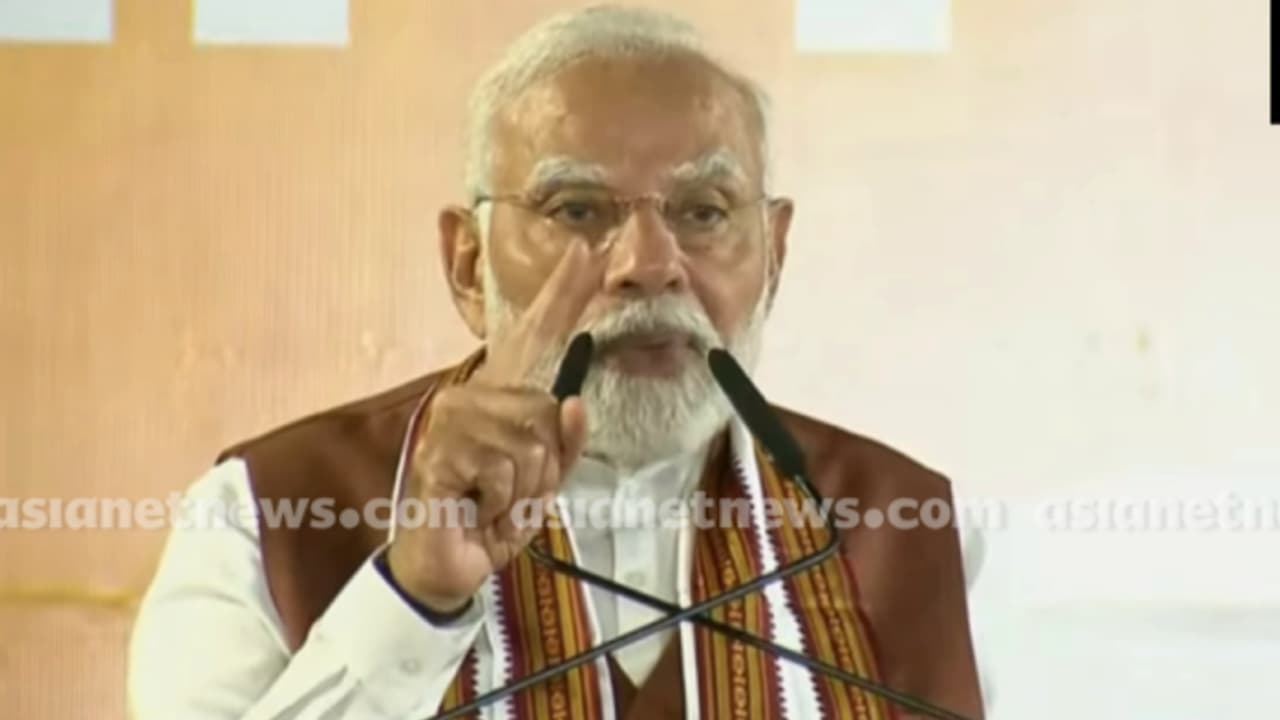 Prime Minister Narendra Modi to arrive in Varanasi to celebrate Diwali with the nation 