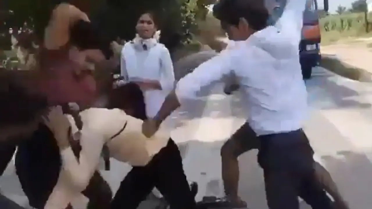 UP SHOCKER! Interfaith couple brutally thrashed by girl's brothers on road, video emerges (WATCH)