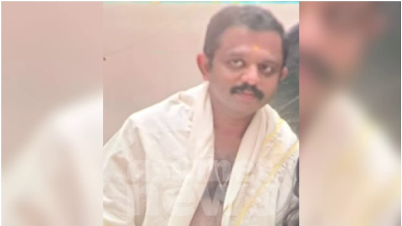 സർക്കാർ ഡോക്ടർ ശസ്ത്രക്രിയക്ക് കൈക്കൂലി ചോദിച്ച സംഭവം; ഡോ. വിനീതിനെതിരെ ആരോഗ്യവകുപ്പ് ഇന്ന് നടപടിയെടുക്കും