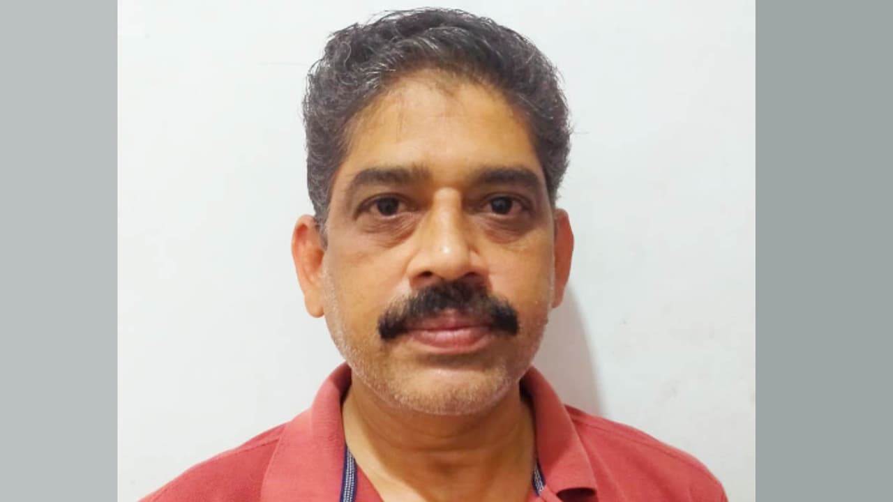 കൂടോത്രം ചെയ്ത വസ്തുക്കൾ 'ദിവ്യദൃഷ്ടി'യിൽ കണ്ടെത്തും, പിന്നാലെ അക്കൌണ്ട് കാലിയാക്കും, വ്യാജസിദ്ധൻ പിടിയിൽ