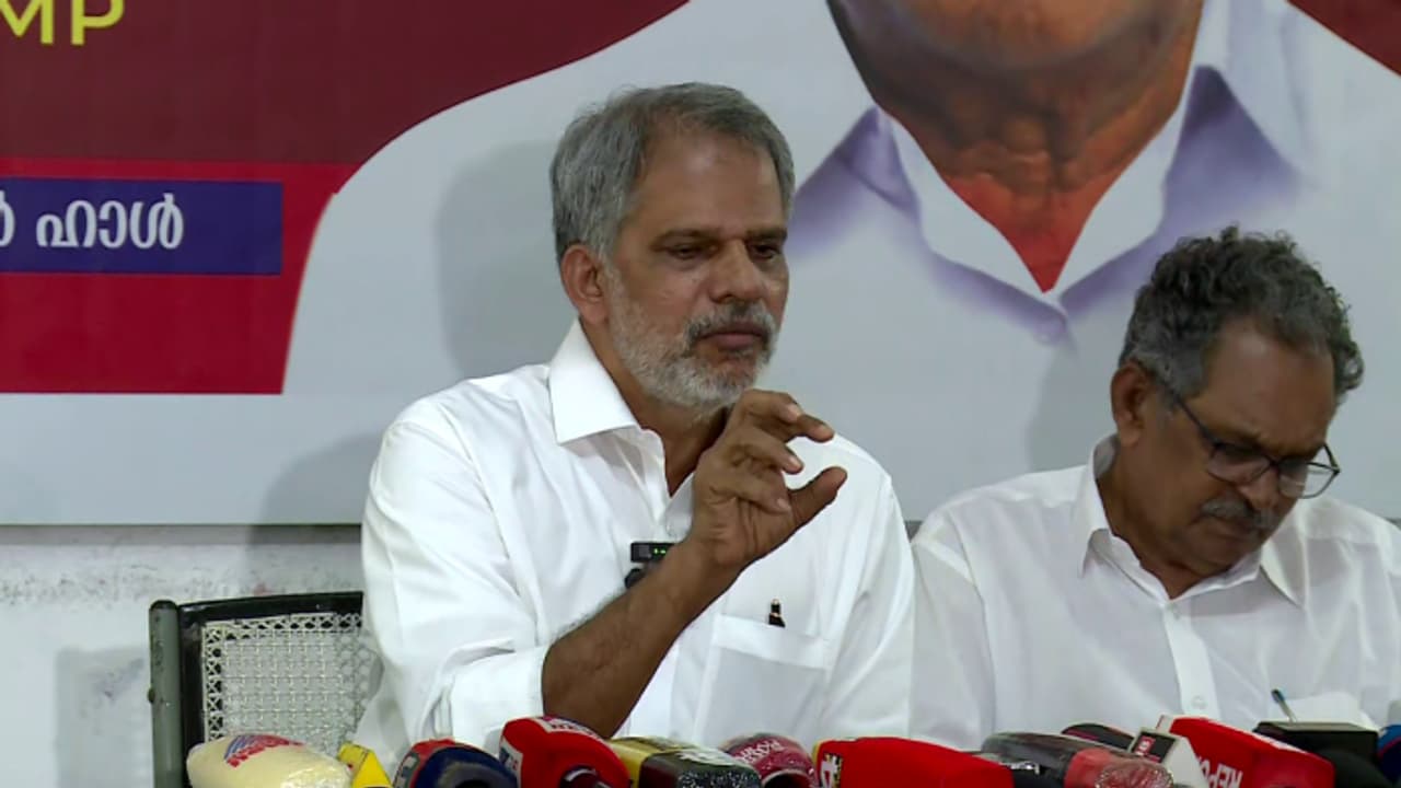 ഗവർണർ കേരള വിരുദ്ധനെന്ന് എ വിജയരാഘവൻ; ലിപ്സ്റ്റിക് പരാമർശം സ്നേഹം കൊണ്ട് നടത്തിയതെന്നും സിപിഎം പിബി അംഗം