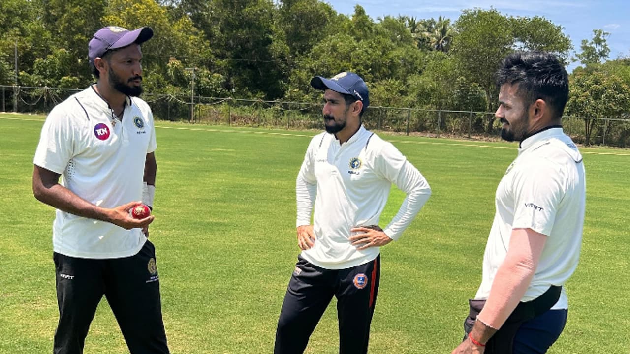 രഞ്ജി ട്രോഫി: സഞ്ജു ഇല്ലാതെ കേരളം ഇറങ്ങുന്നു! ഐപിഎല്‍ താരങ്ങളുമായി പഞ്ചാബ്, ഗില്‍ ഇല്ല