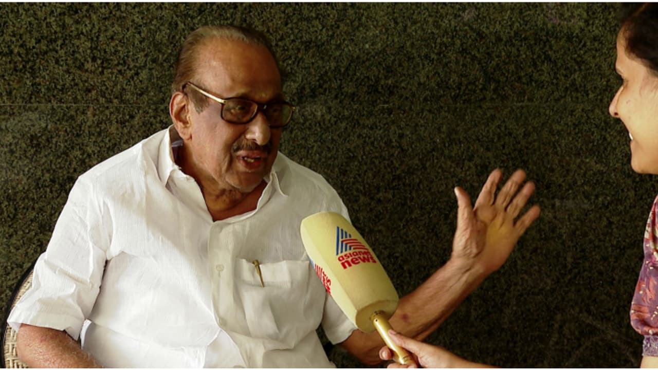 ചെറുപ്പക്കാർ തന്നെ വേണമെന്നില്ല, യുഡിഎഫിന് വേണ്ടത് പാലക്കാടിൻ്റെ പൾസ് അറിയുന്ന സ്ഥാനാർത്ഥി: വി.എസ് വിജയരാഘവൻ ചെറുപ്പക്കാർ തന്നെ വേണമെന്നില്ല, യുഡിഎഫിന് വേണ്ടത് പാലക്കാടിൻ്റെ പൾസ് അറിയുന്ന സ്ഥാനാർത്ഥി: വി.എസ് വിജയരാഘവൻ