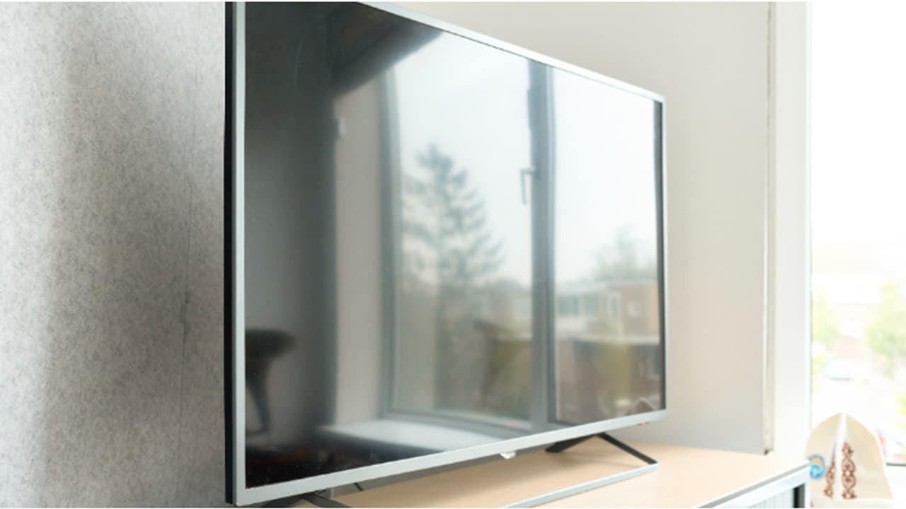 മുൻകൂട്ടി പണമടച്ച ടിവി ലഭിച്ചില്ല, കിട്ടിപ്പോൾ പൊട്ടിയ നിലയിൽ, കമ്പനിക്ക് മുട്ടൻ പണി, ഇരട്ടി നഷ്ടപരിഹാരം നൽകണം മുൻകൂട്ടി പണമടച്ച ടിവി ലഭിച്ചില്ല, കിട്ടിപ്പോൾ പൊട്ടിയ നിലയിൽ, കമ്പനിക്ക് മുട്ടൻ പണി, ഇരട്ടി നഷ്ടപരിഹാരം നൽകണം