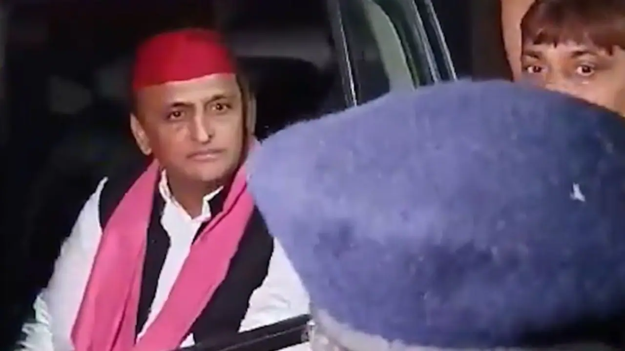 'Dictatorship or emergency?': Akhilesh Yadav slams BJP after cops stop him from Eid celebrations (WATCH)