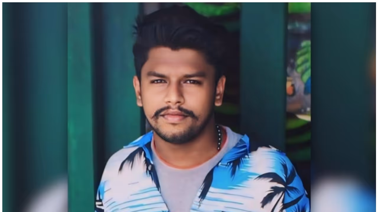 ദേശീയ പാതയിലെ കുഴിയിൽ വീണു, ബൈക്ക് യാത്രക്കാരന് ദാരുണാന്ത്യം ദേശീയ പാതയിലെ കുഴിയിൽ വീണു, ബൈക്ക് യാത്രക്കാരന് ദാരുണാന്ത്യം