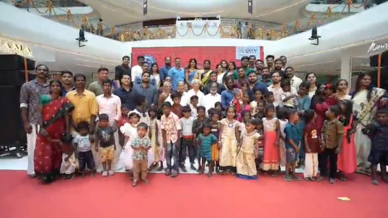 ശബരിമല വനമേഖലയിൽ നിന്ന് ലുലു മാളിലേക്ക് 30 അതിഥികളെത്തി, മധുരം പകര്‍ന്ന് സ്വീകരണം, ആദ്യാക്ഷരം പകർന്ന് മടക്കം