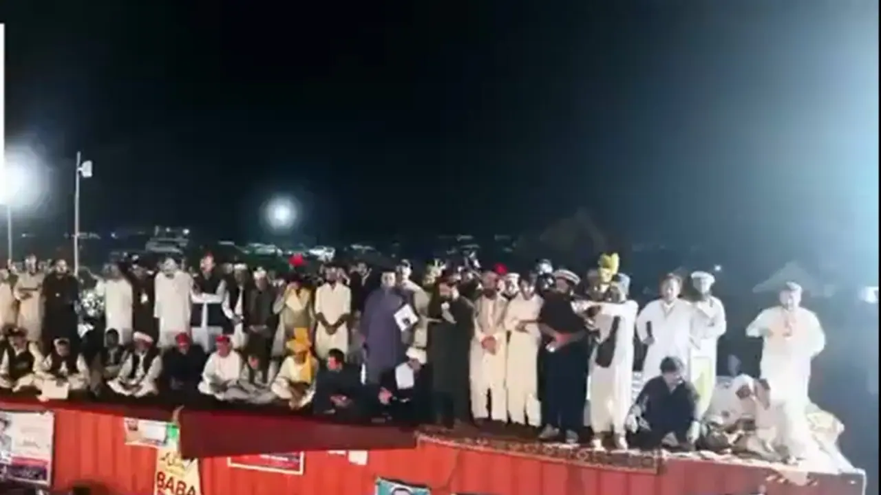 'No one is allowed to extort Pashtuns': Pakistan Army gets 2 month ultimatum to leave Pashtun lands (WATCH)