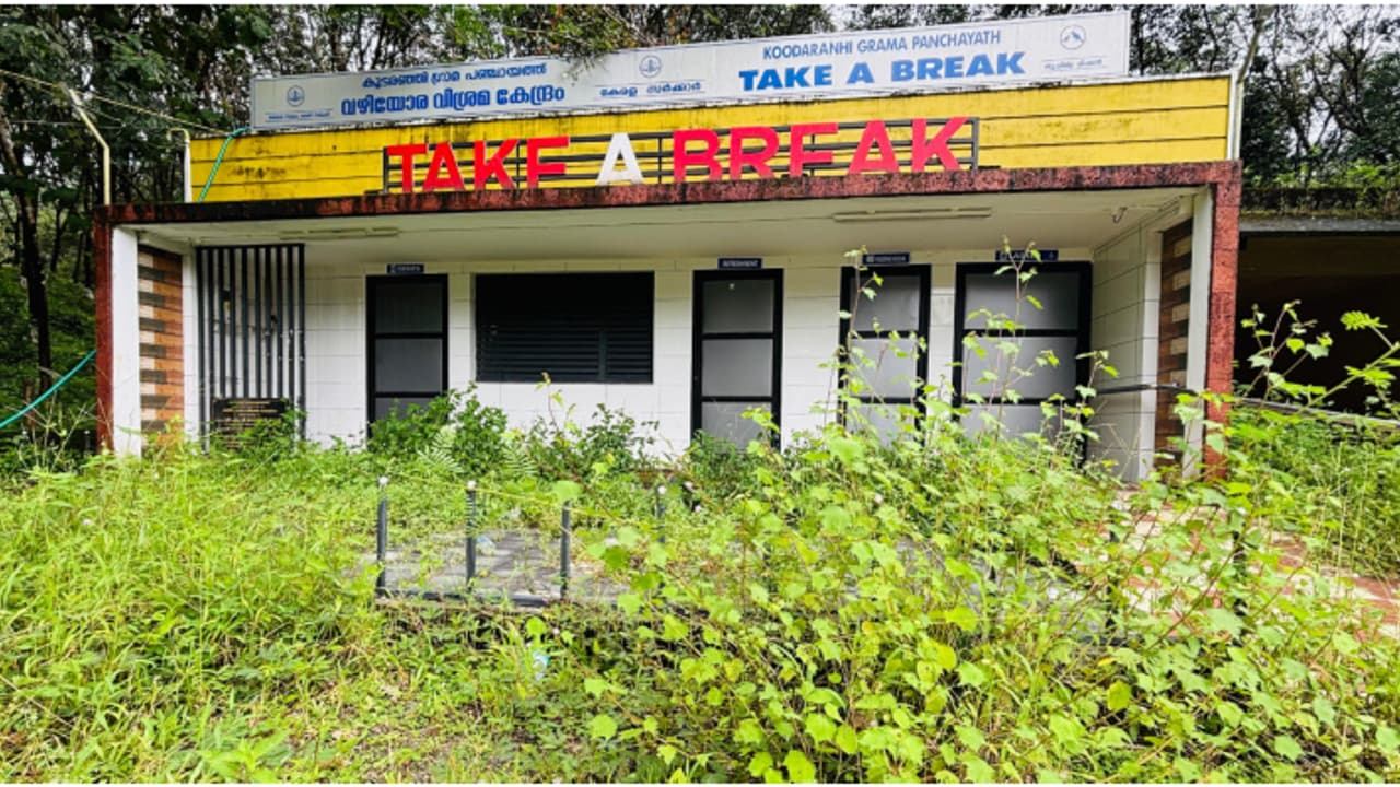 നിര്മ്മാണ ചിലവ് 7.78 ലക്ഷം രൂപ, നിര്മ്മിച്ചത് 2022ല്; 'ടേക്ക് എ ബ്രേക്ക്' സെന്റർ കാട് കയറി നശിക്കുന്നു നിര്മ്മാണ ചിലവ് 7.78 ലക്ഷം രൂപ, നിര്മ്മിച്ചത് 2022ല്; 'ടേക്ക് എ ബ്രേക്ക്' സെന്റർ കാട് കയറി നശിക്കുന്നു