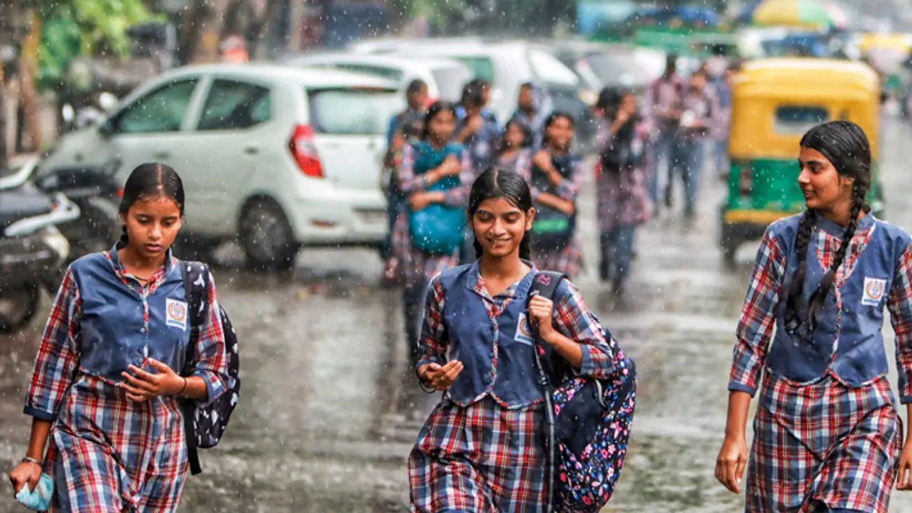 Bengaluru rains: DC announces holiday for schools, colleges tomorrow Bengaluru rains: DC announces holiday for schools, colleges tomorrow