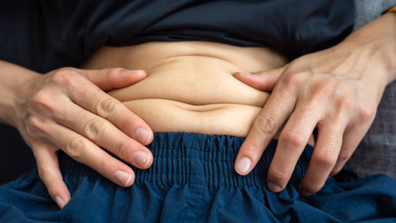 വയറിലെ കൊഴുപ്പ് കുറയ്ക്കാന്‍ സഹായിക്കുന്ന വർക്കൗട്ടുകള്‍